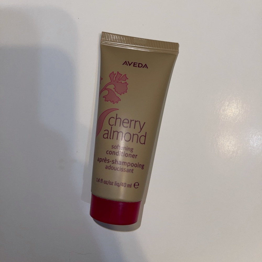 AVEDA Cherry Almond Softening Conditioner